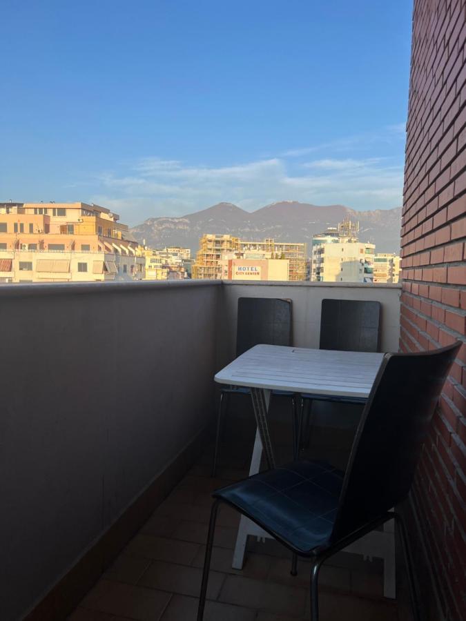 Bujtina Shqiptare Hotel Tirana Exterior photo